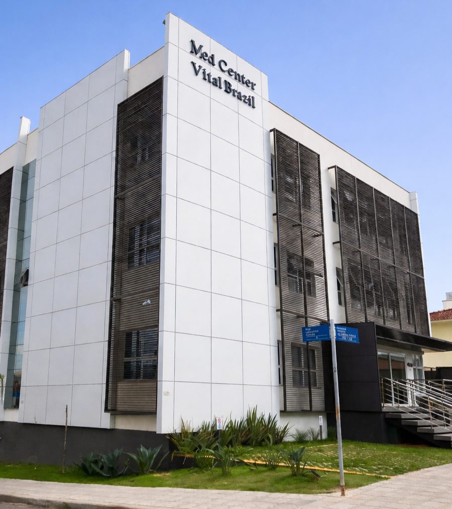 Fachada do Med Center Vital Brazil, em Pouso Alegre